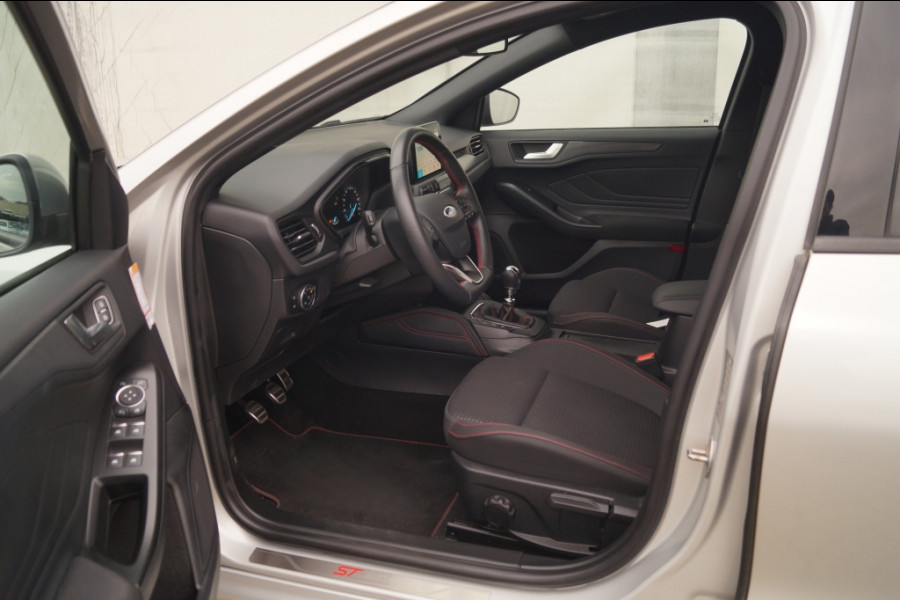 Ford Focus 1.5 EcoBoost 181pk ST Line Business -NAVI-ECC-PDC-