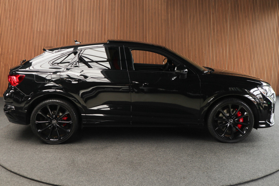 Audi RSQ3 Sportback TFSI RS 360° Panorama ACC Sonos Memory Leer Navi Sonos Climate voor en achter PDC 21" LM velgen Fabrieksgarantie t/m 2029!