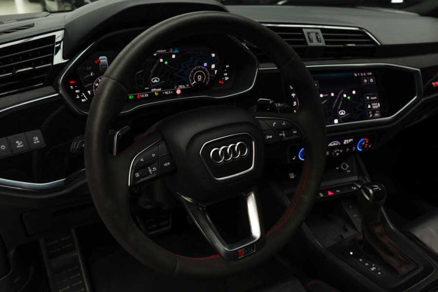 Audi RSQ3 Sportback TFSI RS 360° Panorama ACC Sonos Memory Leer Navi Sonos Climate voor en achter PDC 21" LM velgen Fabrieksgarantie t/m 2029!