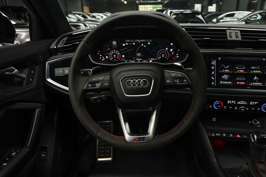 Audi RSQ3 Sportback TFSI RS 360° Panorama ACC Sonos Memory Leer Navi Sonos Climate voor en achter PDC 21" LM velgen Fabrieksgarantie t/m 2029!