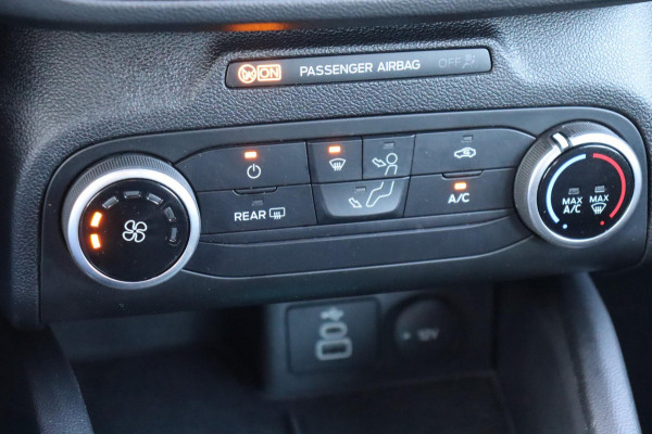 Ford FOCUS Wagon 1.0 EcoBoost Hybrid Connected org.NL trekhaak