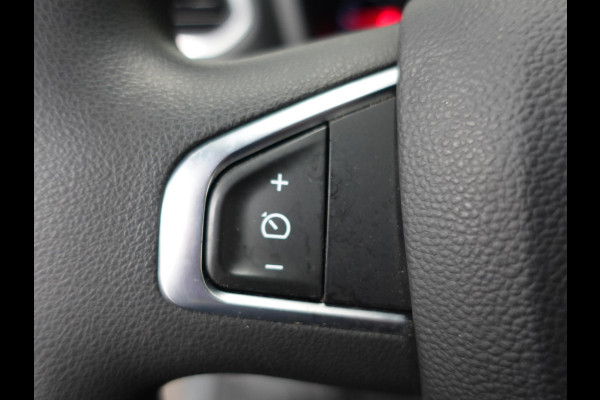 Renault Master T35 150PK L2H2 Energy Work Edition Automaat Airco Cruise Camera Navi Parkeersensoren Trekhaak