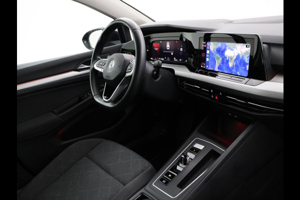 Volkswagen Golf 1.0 eTSI DSG + VIRTUAL COCKPIT | SFEERVERLICHTING | STUURVERW. / STOELVERW. | CAMERA | ADAPTIVE CRUISE CONTROL