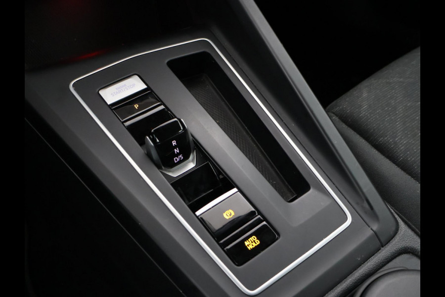 Volkswagen Golf 1.0 eTSI DSG + VIRTUAL COCKPIT | SFEERVERLICHTING | STUURVERW. / STOELVERW. | CAMERA | ADAPTIVE CRUISE CONTROL