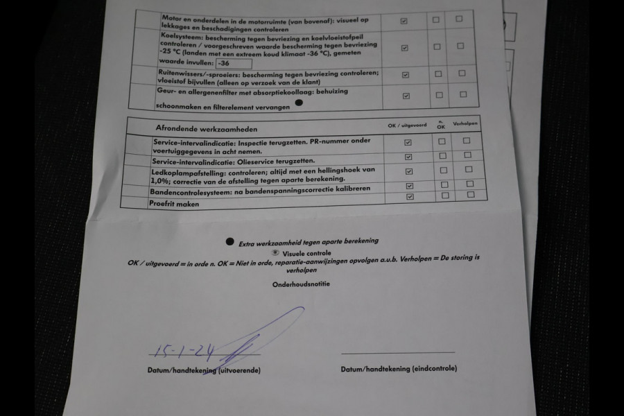 Volkswagen Golf 1.0 eTSI DSG + VIRTUAL COCKPIT | SFEERVERLICHTING | STUURVERW. / STOELVERW. | CAMERA | ADAPTIVE CRUISE CONTROL