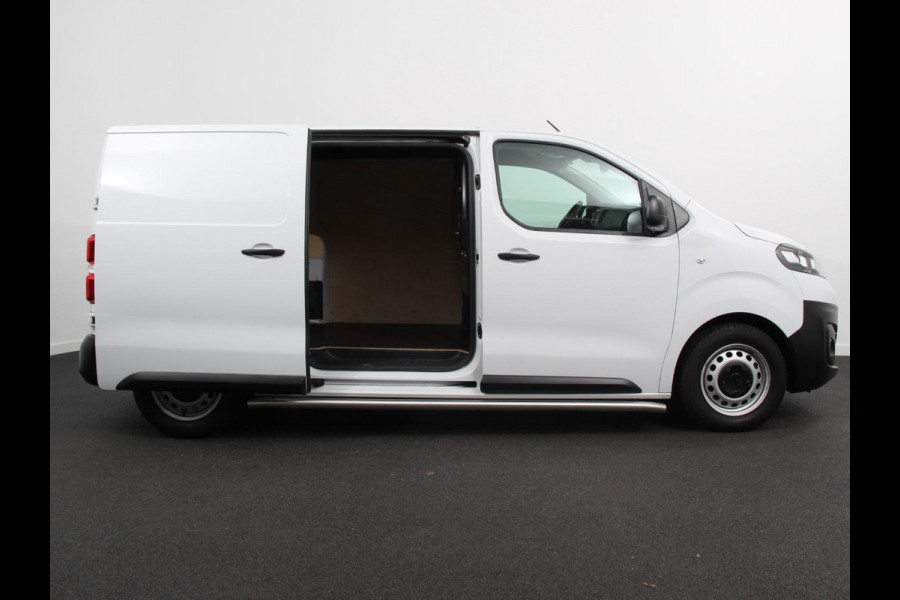 Opel Vivaro 2.0 CDTI L2H1 Edition 3-zits Automaat  Navigatie Airco Bluetooth Trekhaak Parkeer sensoren