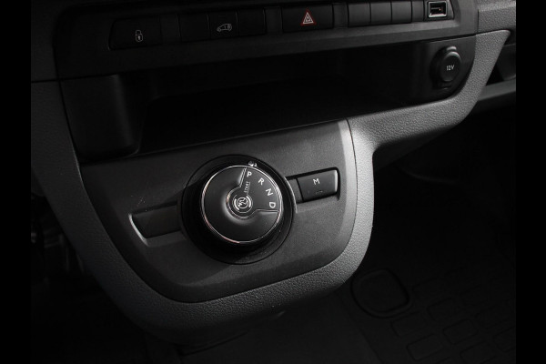 Opel Vivaro 2.0 CDTI L2H1 Edition 3-zits Automaat  Navigatie Airco Bluetooth Trekhaak Parkeer sensoren