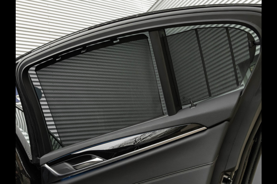 BMW 5 Serie 530e M-Sport - Individual ''Crystal Casserit Black'' - Dak - Head-Up