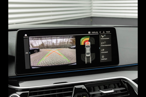 BMW 5 Serie 530e M-Sport - Individual ''Crystal Casserit Black'' - Dak - Head-Up