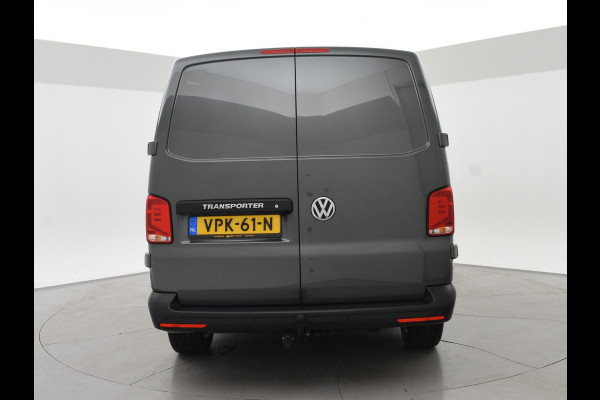 Volkswagen Transporter 2.0 TDI L2H1 + LEDER | TREKHAAK | CAMERA | APPLE CARPLAY | L.M. VELGEN