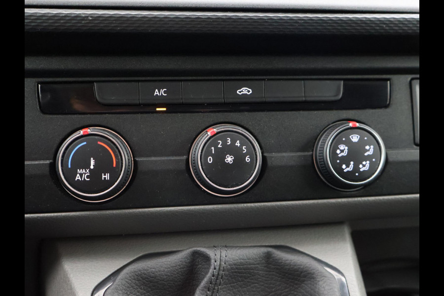 Volkswagen Transporter 2.0 TDI L2H1 + LEDER | TREKHAAK | CAMERA | APPLE CARPLAY | L.M. VELGEN