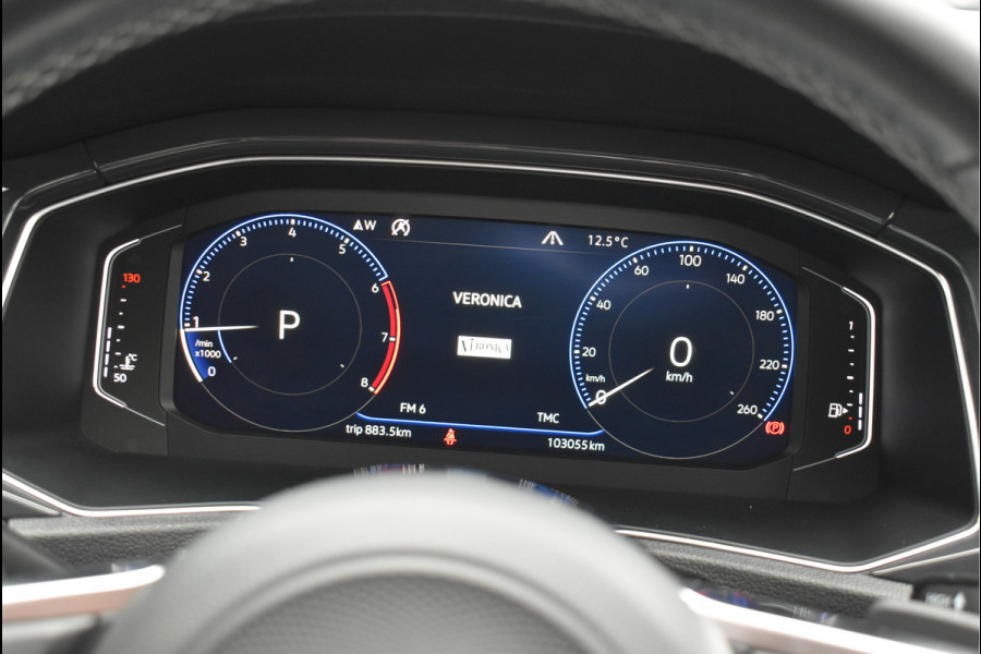 Volkswagen T-Roc 1.5 TSI R-Line Pano Navi ACC Camera 19 Inch Suzuka