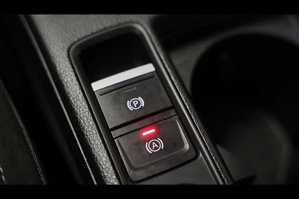 Audi Q3 45 TFSI e S Line / AUT / Memory / 360 Camera / Acc / Lane Assist / Dode Hoek / Ledere Zetels / Pano / Sfeer / Matrix / 21