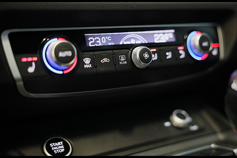 Audi Q3 45 TFSI e S Line / AUT / Memory / 360 Camera / Acc / Lane Assist / Dode Hoek / Ledere Zetels / Pano / Sfeer / Matrix / 21