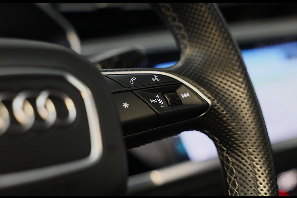 Audi Q3 45 TFSI e S Line / AUT / Memory / 360 Camera / Acc / Lane Assist / Dode Hoek / Ledere Zetels / Pano / Sfeer / Matrix / 21