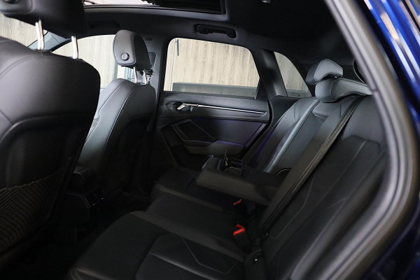 Audi Q3 45 TFSI e S Line / AUT / Memory / 360 Camera / Acc / Lane Assist / Dode Hoek / Ledere Zetels / Pano / Sfeer / Matrix / 21