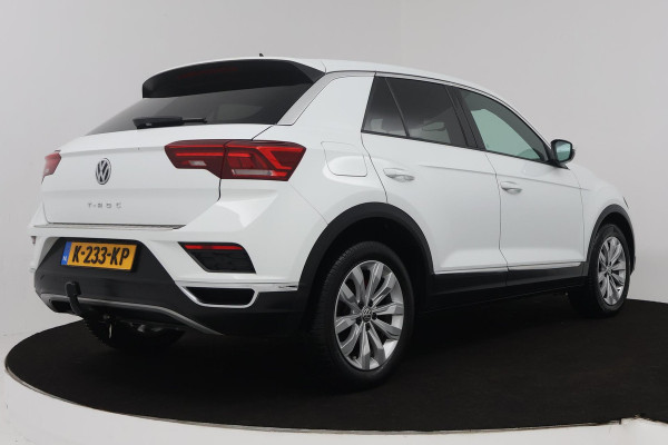 Volkswagen T-Roc 1.5 TSI Sport Automaat (NAVI, TREKHAAK, STOELVERWARMING, CAMERA, LED)