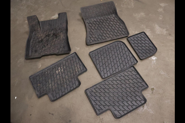 Mercedes-Benz EQB 350 4MATIC 292 PK 7-PERS. AMG LINE 67 kWh + LEDER | 360 CAMERA | PANORAMA | SFEERVERLICHTING