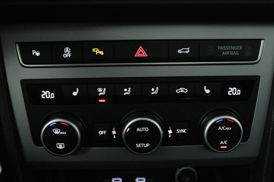 Seat Ateca 1.5 TSI FR Business Intense (PANORAMADAK, STOELVERWARMING, LED, CAMERA, 1e EIGENAAR, GOED ONDERHOUDEN)