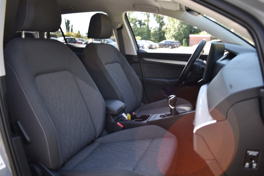 Volkswagen Golf Variant NEW 1.5 TSI LIFE VIRTUAL/PDC/CARPLAY