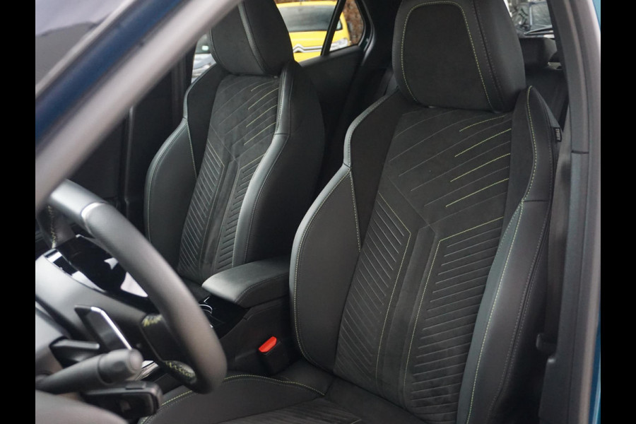 Peugeot 2008 1.2 Hybrid 136 GT Alcantara pakket