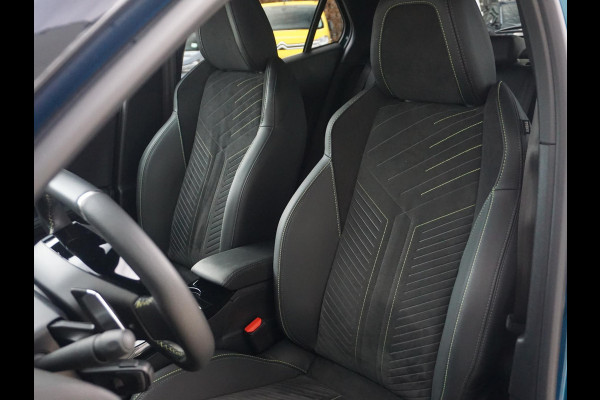 Peugeot 2008 1.2 Hybrid 136 GT Alcantara pakket