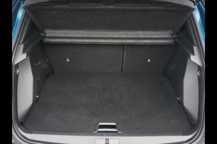 Peugeot 2008 1.2 Hybrid 136 GT Alcantara pakket