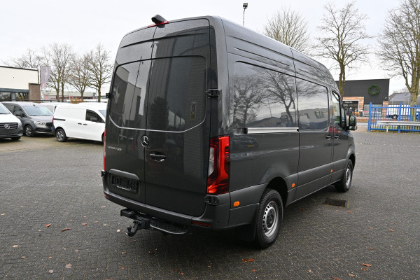 Mercedes-Benz eSprinter 320 L2H2 Select 81kWh Reikwijdte 257km volgens WLTP Snellader, Distronic, Trekhaak, Etc.