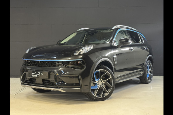 Lynk & Co 01 1.5 | Panoramadak | Adaptive cruise | Camera | Stoelverwarming | Carplay | Sfeerverlichting