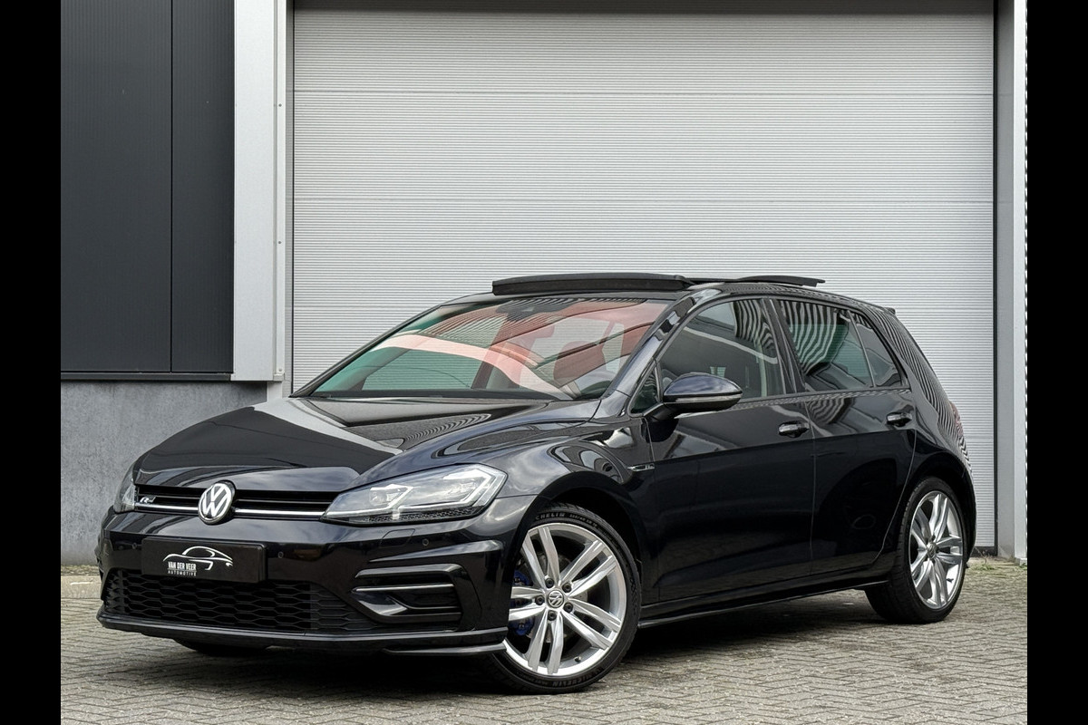 Volkswagen Golf 1.5 TSI Highline Business R | Apple Carplay | Panoramadak | ACC