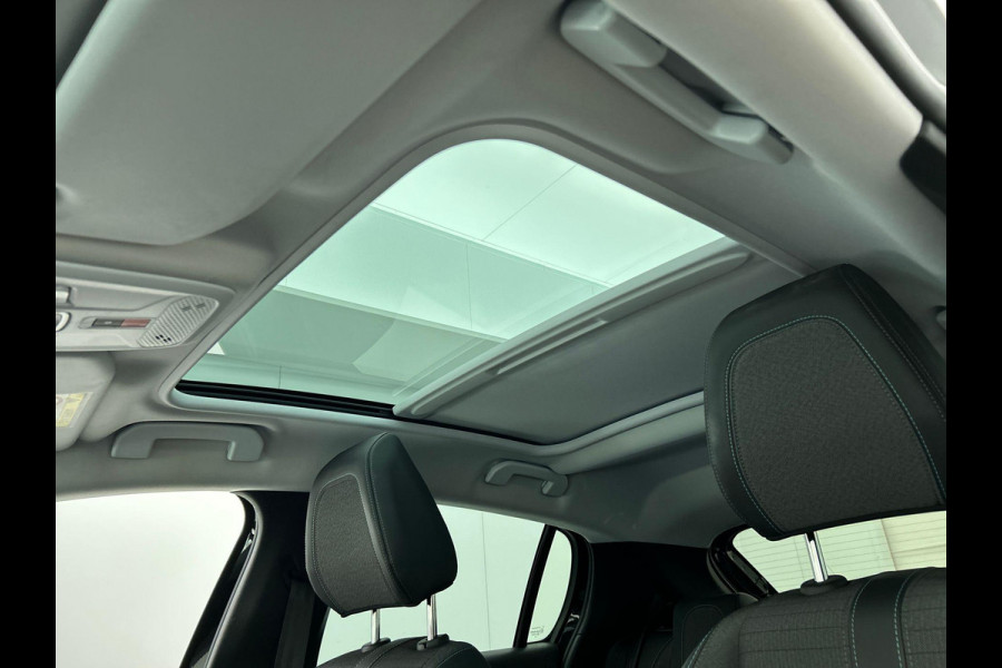 Peugeot e-208 EV Allure 50 kWh Panoramadak Airco ECC Adaptive Cruise Control Full LED Carplay Navi Parkeersensoren + Camera Achter DAB+