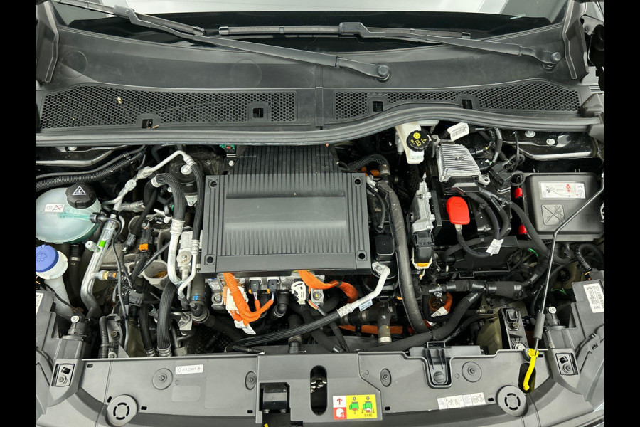 Peugeot e-208 EV Allure 50 kWh Panoramadak Airco ECC Adaptive Cruise Control Full LED Carplay Navi Parkeersensoren + Camera Achter DAB+