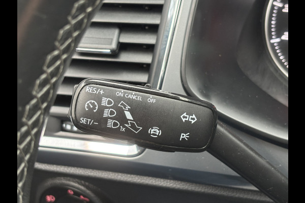 Seat Ateca 1.5 TSI Business Intense | Automaat | Trekhaak | Stoel Verwarming | Apple Carplay