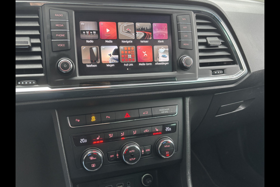 Seat Ateca 1.5 TSI Business Intense | Automaat | Trekhaak | Stoel Verwarming | Apple Carplay