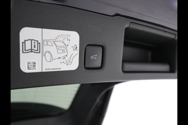 Ford Kuga 2.5 PHEV Vignale (Plug-In) (INCL-BTW) Aut. *PANO | LUXURY-LEATHER | DIGI-COCKPIT | FULL-LED | BANG/OLUFSEN-AUDIO |  HEAD-UP | KEYLESS | DAB | CARPLAY | NAVI-FULLMAP | MEMORY-PACK | HEATED-COMFORTSEATS | LANE-ASSIST | .