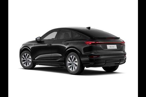 Audi Q6 Sportback e-tron Advanced edition 83Kwh 252 pk Sportback | Techniek pakket plus | Sportstoel voor leder | Optiek pakket zwart | Privacy glas |