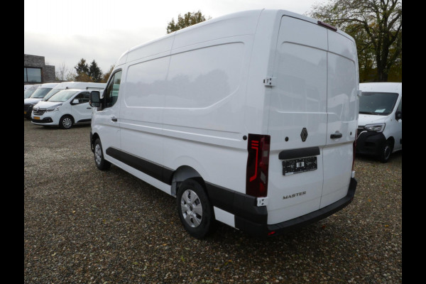 Renault Master 2.0 dCi 136PK L2H2 Airco NIEUW BPM-vrij direct uit voorraad leverbaar