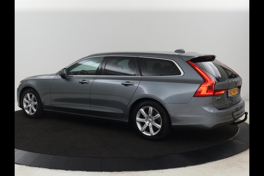 Volvo V90 2.0 D3 Momentum | Leder | Trekhaak | Stoelverwarming | Adaptive cruise | Carplay | Navigatie | Digital Cockpit | Full LED | Parkeerhulp | Climate control