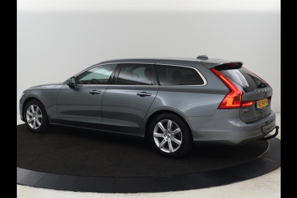 Volvo V90 2.0 D3 Momentum | Leder | Trekhaak | Stoelverwarming | Adaptive cruise | Carplay | Navigatie | Digital Cockpit | Full LED | Parkeerhulp | Climate control