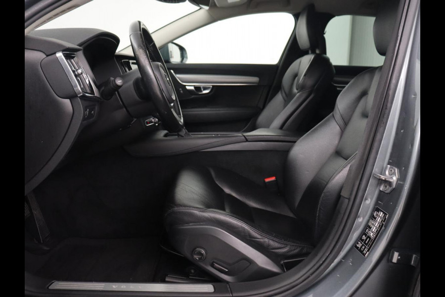 Volvo V90 2.0 D3 Momentum | Leder | Trekhaak | Stoelverwarming | Adaptive cruise | Carplay | Navigatie | Digital Cockpit | Full LED | Parkeerhulp | Climate control