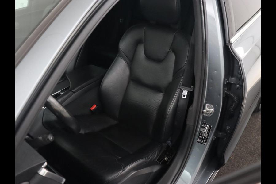 Volvo V90 2.0 D3 Momentum | Leder | Trekhaak | Stoelverwarming | Adaptive cruise | Carplay | Navigatie | Digital Cockpit | Full LED | Parkeerhulp | Climate control