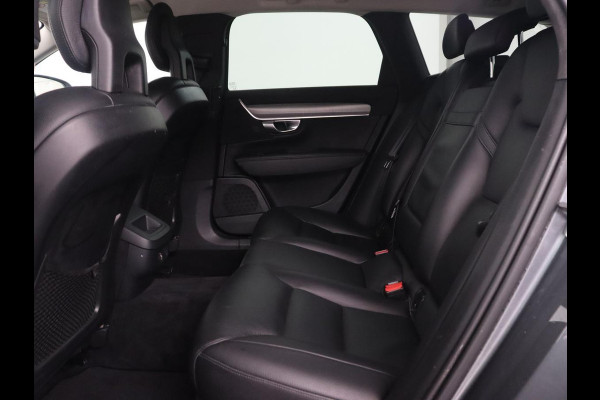 Volvo V90 2.0 D3 Momentum | Leder | Trekhaak | Stoelverwarming | Adaptive cruise | Carplay | Navigatie | Digital Cockpit | Full LED | Parkeerhulp | Climate control