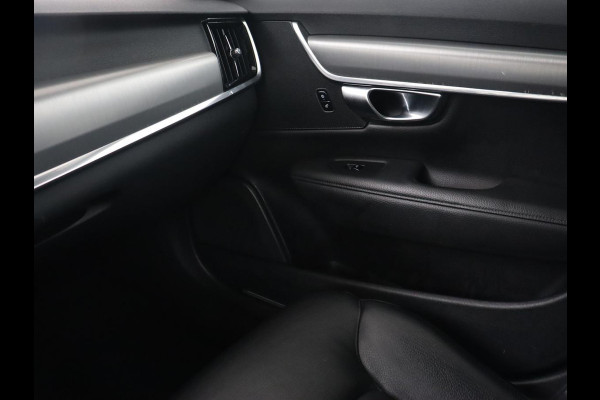 Volvo V90 2.0 D3 Momentum | Leder | Trekhaak | Stoelverwarming | Adaptive cruise | Carplay | Navigatie | Digital Cockpit | Full LED | Parkeerhulp | Climate control