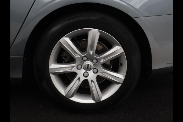 Volvo V90 2.0 D3 Momentum | Leder | Trekhaak | Stoelverwarming | Adaptive cruise | Carplay | Navigatie | Digital Cockpit | Full LED | Parkeerhulp | Climate control