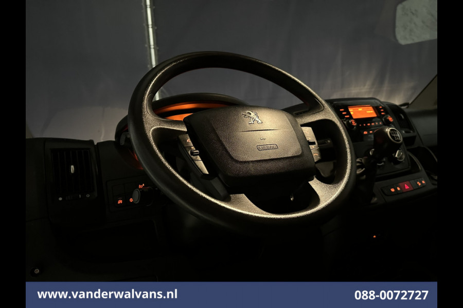 Peugeot Boxer 2.2 BlueHDi 141pk Bakwagen Laadklep Euro6 Airco | 955kg laadvermogen | Cruisecontrol Bijrijdersbank