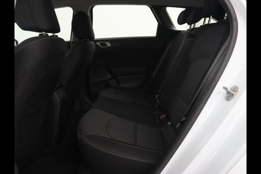 Kia Ceed 1.4 T-GDi DynamicLine | Automaat | Carplay | Camera | Navigatie | Parkeerhulp | Climate control | Bluetooth | Cruise control