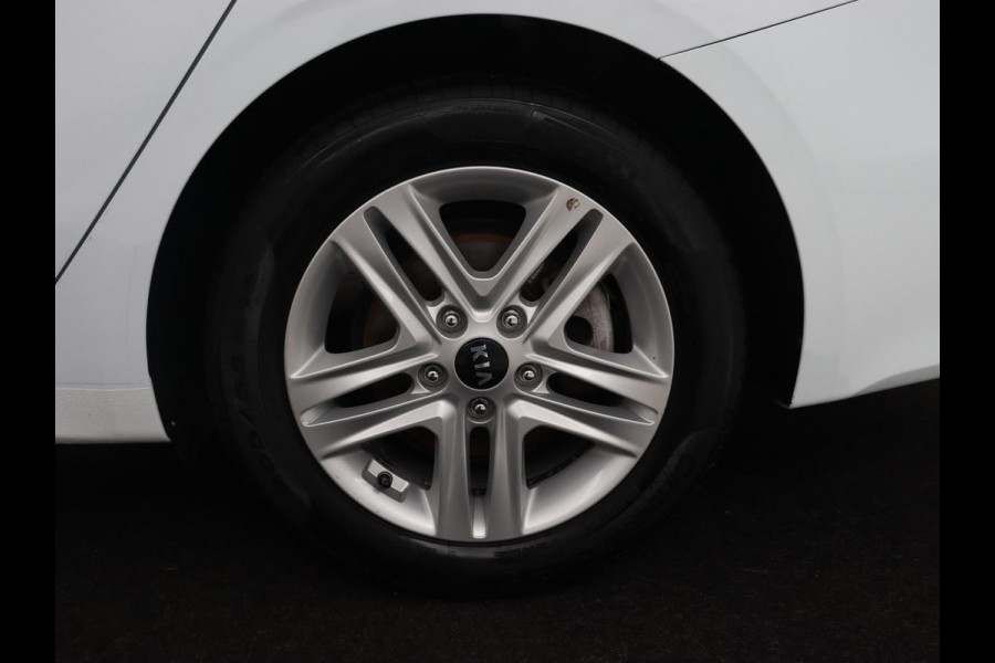 Kia Ceed 1.4 T-GDi DynamicLine | Automaat | Carplay | Camera | Navigatie | Parkeerhulp | Climate control | Bluetooth | Cruise control
