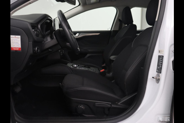 Ford Focus 1.0 EcoBoost Titanium | Automaat | Carplay | Navigatie | Keyless | Climate control | Parkeerhulp | Cruise control | Bluetooth