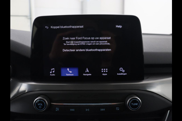 Ford Focus 1.0 EcoBoost Titanium | Automaat | Carplay | Navigatie | Keyless | Climate control | Parkeerhulp | Cruise control | Bluetooth