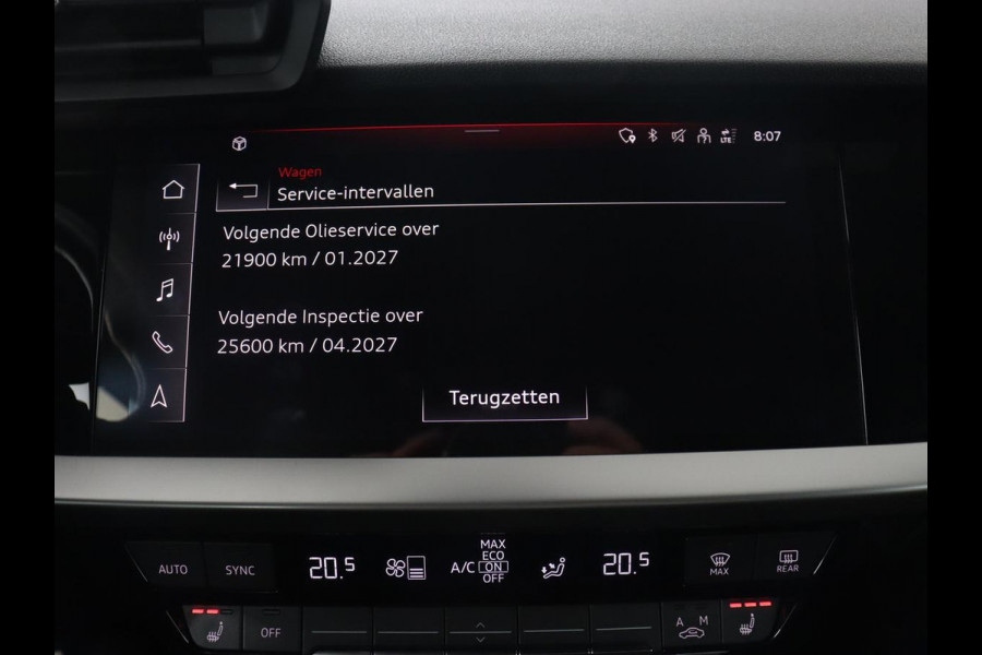Audi A3 30 TFSI S edition | Stoelverwarming | Park Assist | Carplay | Sportstoelen | Half leder | Virtual Cockpit | Full LED | Navigatie | Bluetooth | Climate control | Cruise control